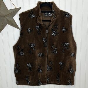 Brown Pinecone Pattern Vest